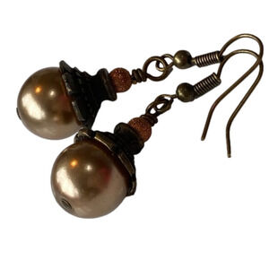 ❤️ Austrian Crystal Pearl & Brass Bead Cap Earrings